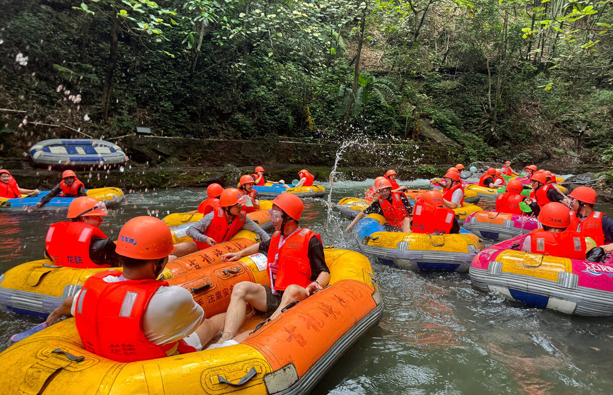 Rafting in Gulong Gorge